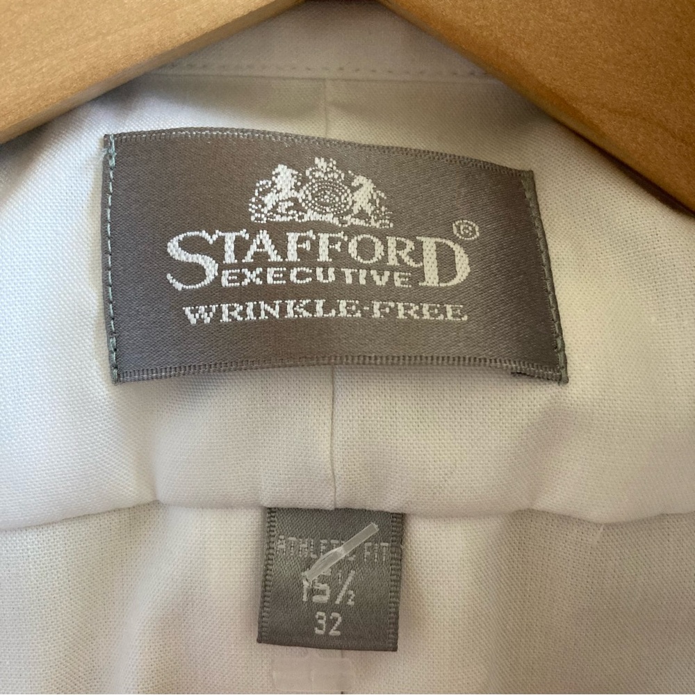 Stafford Executive Men's Classic White Dress Shirt - Picture 7 of 8